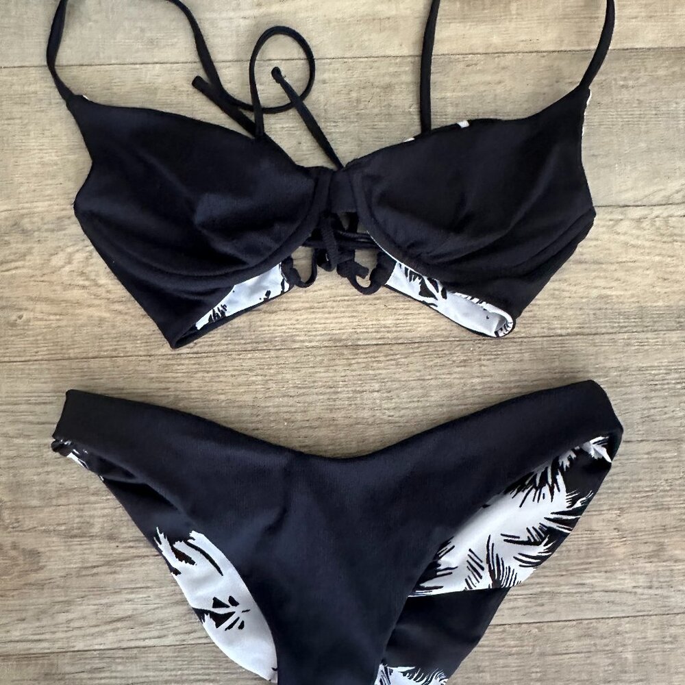 Women's Maaji Black Bikini Size L - Brand New with liner.  RESORT WEAR!
